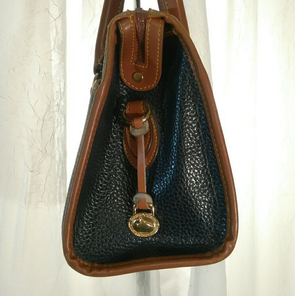 Dooney & Bourke purse